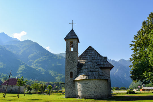 Hiking Tour: Valbona - Theth